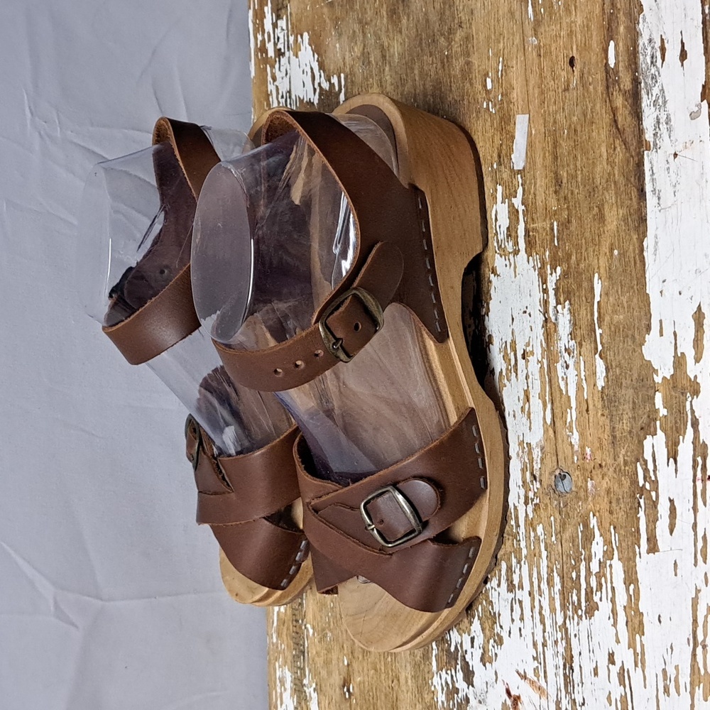 Women's MIA Brown Leather Cross Strap Buckle Platform Clog Size 40